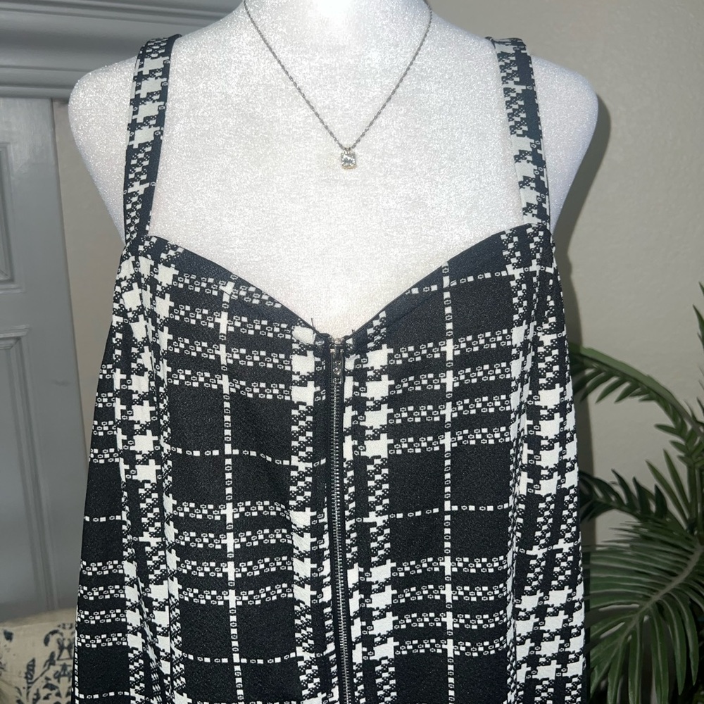 NWOT SHEIN Curve Black and White Plaid Women's Dress 3X - Picture 3 of 8